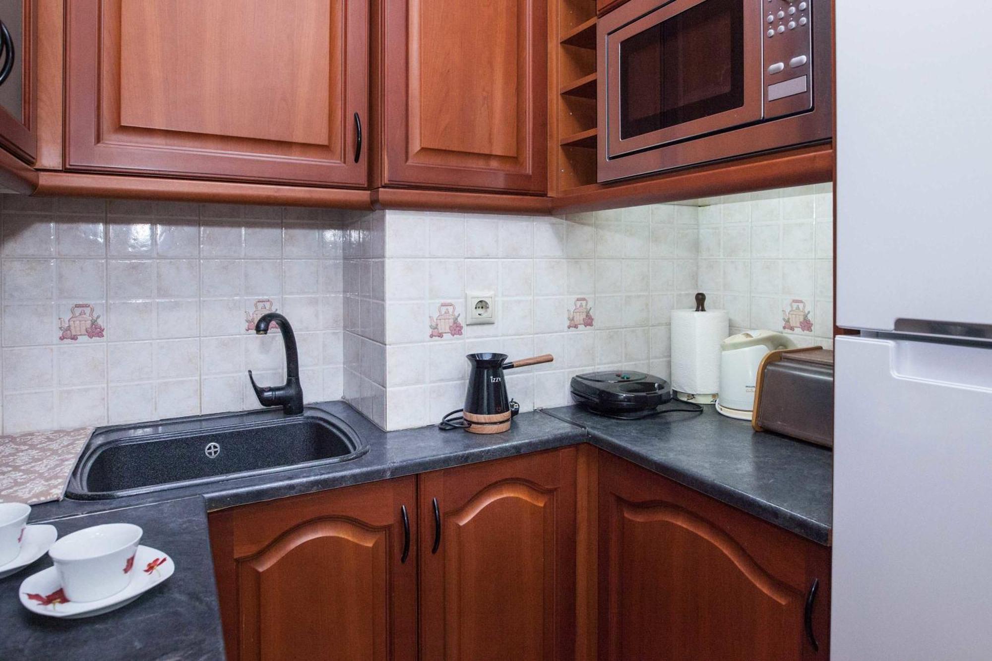 Central 2 Bd Apt With Balcony By Monastiraki Athens Exterior photo