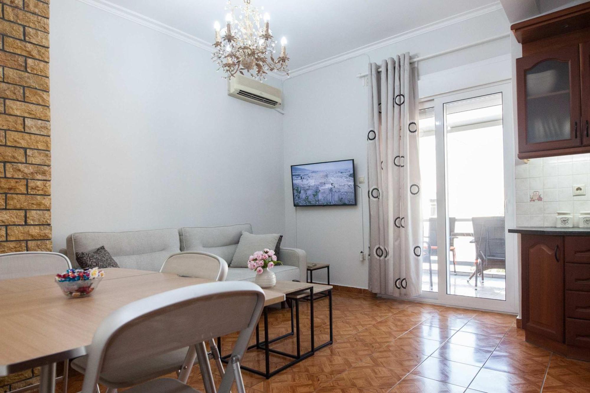 Central 2 Bd Apt With Balcony By Monastiraki Athens Exterior photo